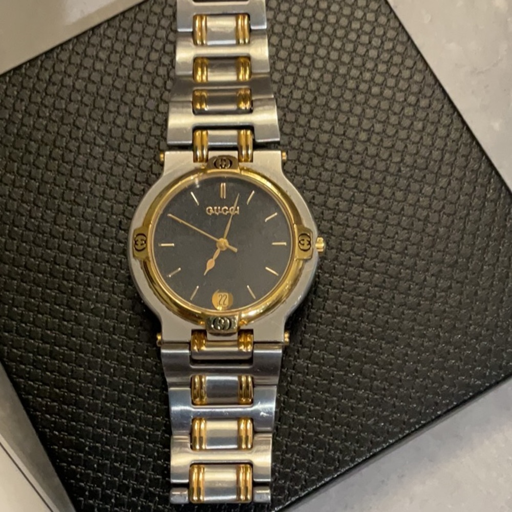 Gucci watch